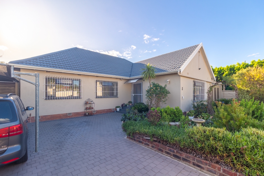 3 Bedroom Property for Sale in Pinelands Western Cape